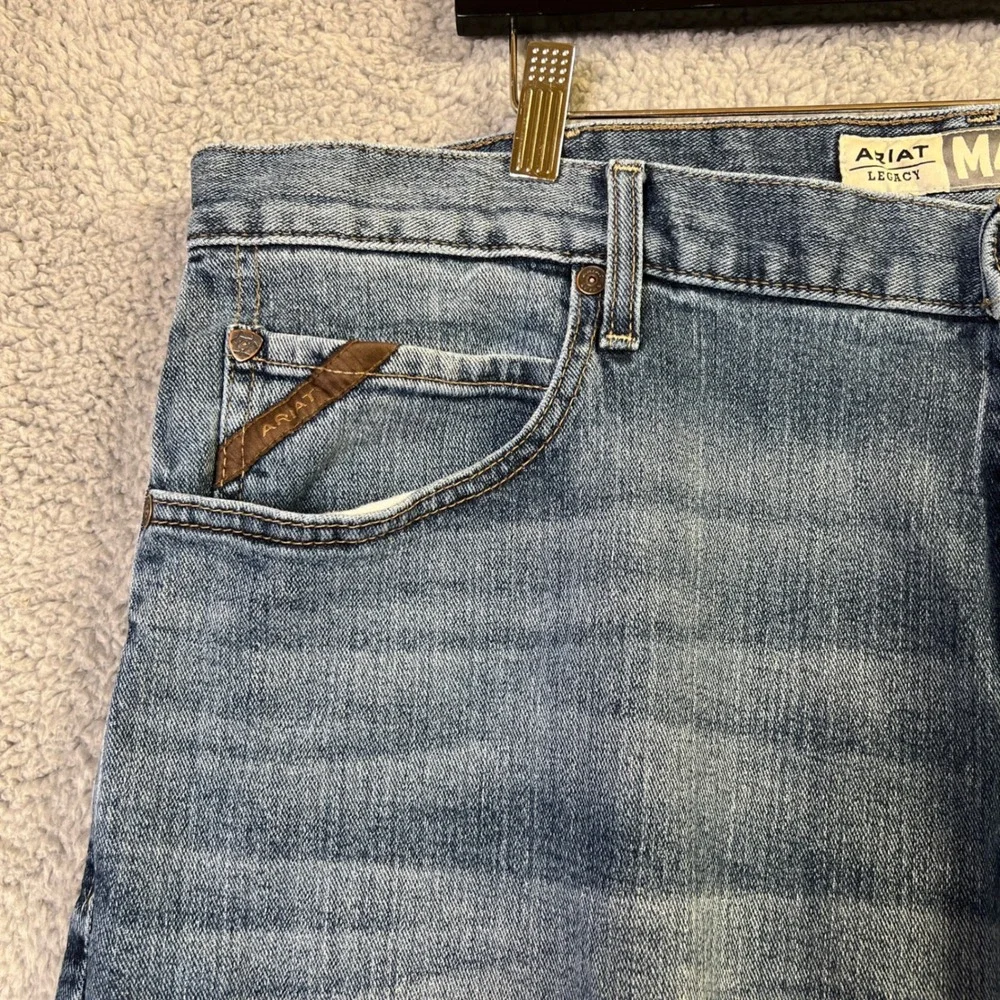 Ariat Legacy M4 Jeans Men 42x32 Blue Denim Medium Wash Relaxed Boot Cut Kilroy